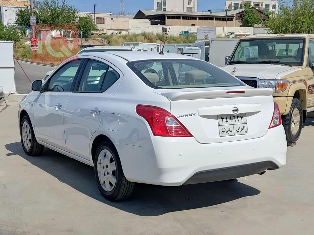 نيسان صني